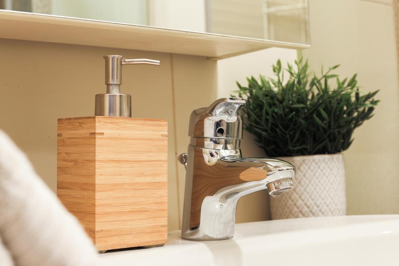 Downtown Vintage Home By Bella Budapest Luaran gambar